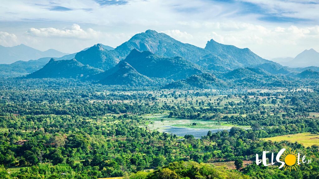 Ile leci się z Polski do Sri Lanki Czas lotu na Sri Lankę BelSole