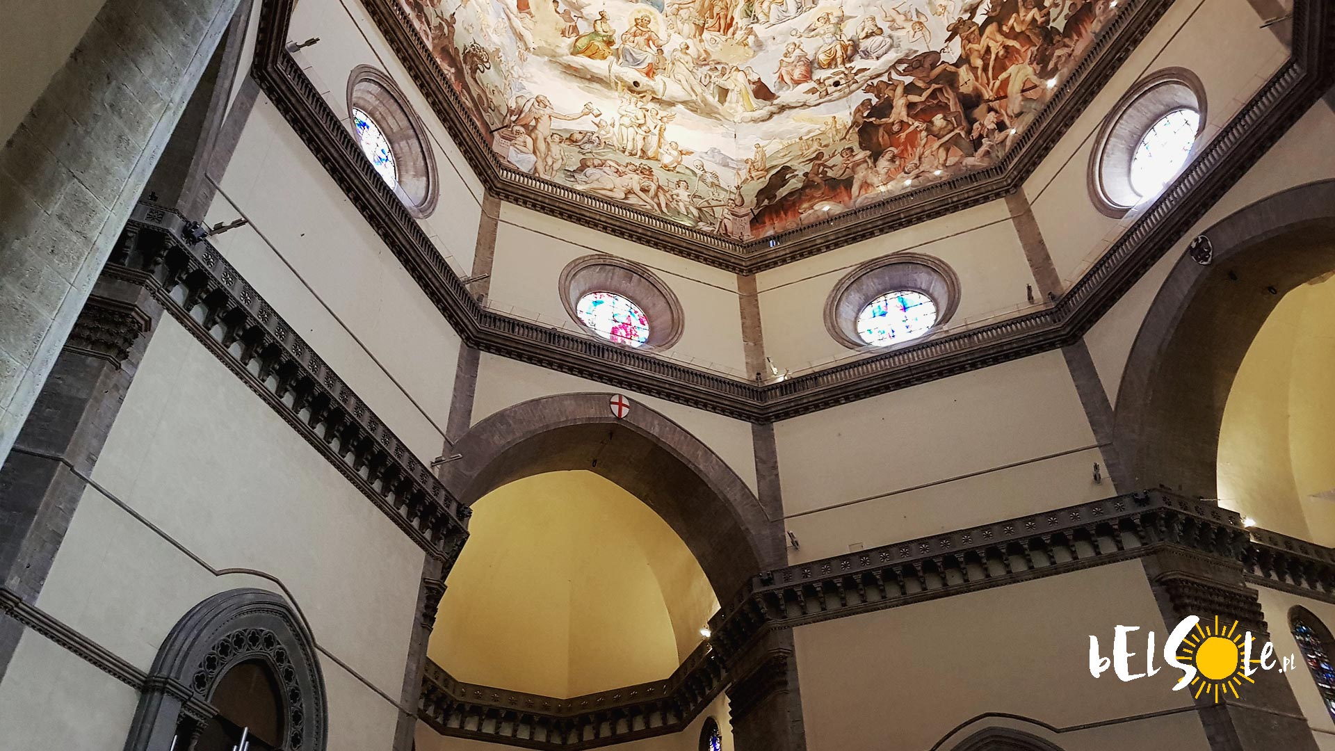 Wnętrze Katedry Santa Maria del Fiore.