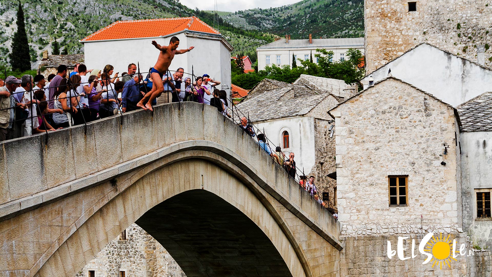 skoki do wody Mostar