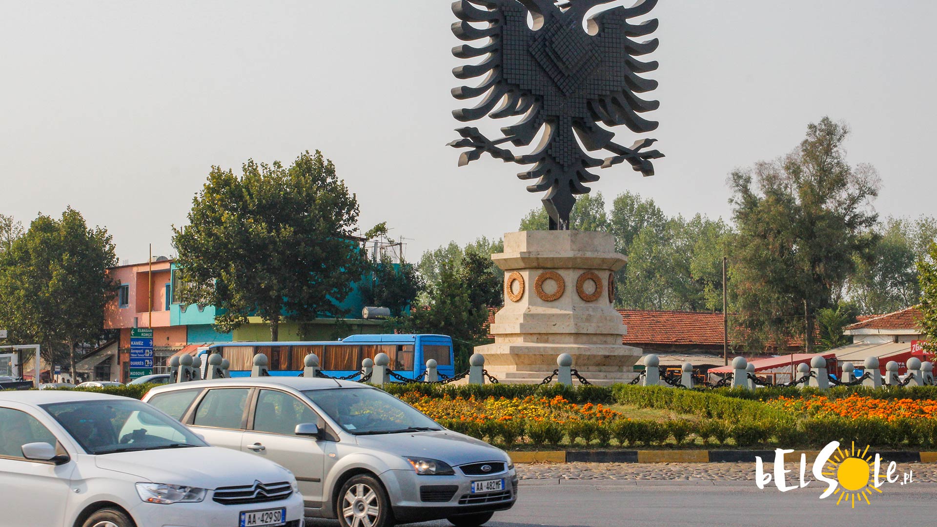 wypożyczalnia samochodów w Tiranie